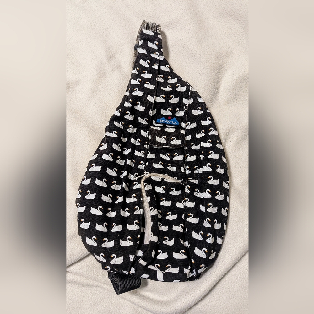 KAVU Black and White Swan Print Bag